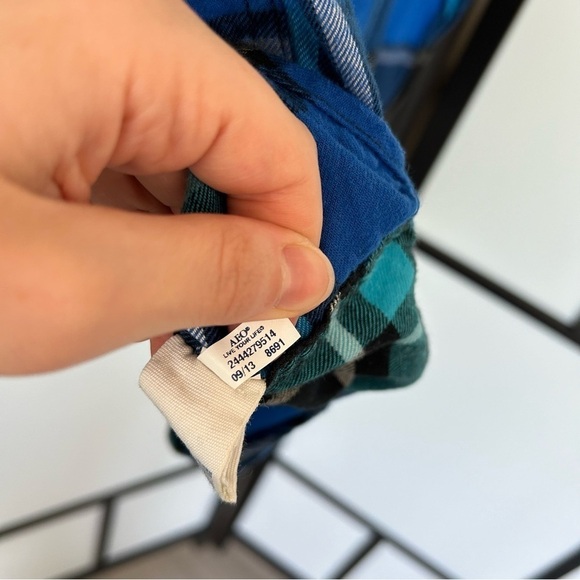 [S] American Eagle Men’s Blue & Black Flannel Button Down Long Sleeve Shirt - Picture 12 of 12